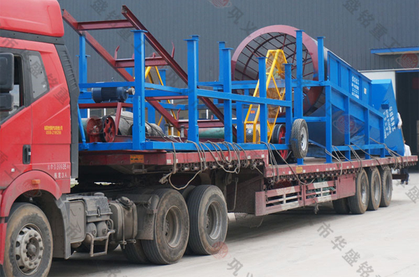 西安客戶訂購(gòu)的破碎篩分一體機(jī)發(fā)貨成功